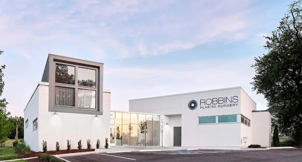 robbins-plastic-surgery-1.jpg