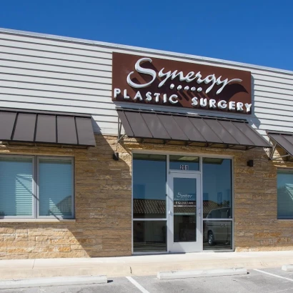 synergy-plastic-surgery-2.jpg