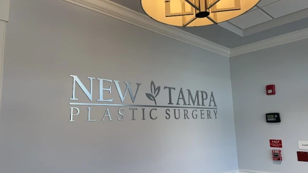 new-tampa-plastic-surgery-g-peter-fakhre-md-3.jpg