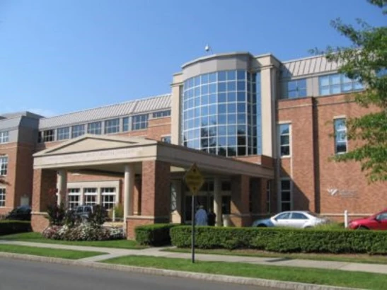 Elsa Raskin, MD in Greenwich, Connecticut | labiaplastybeforeandafter.com