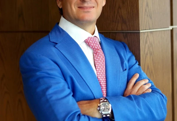 Earl Roth Houston Dr. Roth Plastic Surgery in Houston, Texas | labiaplastybeforeandafter.com